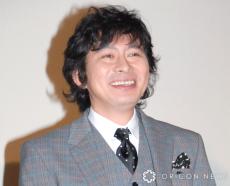 『水曜どうでしょう』鈴井貴之、愛犬と“アナ雪”コスプレで誕生日をお祝い「違和感がないです…」「新しい奥様かと」