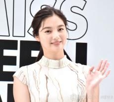 新川優愛、ロングからバッサリ　ヘアチェンジ姿に反響「みじかっ！かっこよー」「びっくり！可愛い」