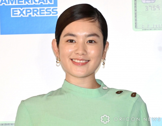 筧美和子、水着姿で“ととのう”解放的ショット紹介　友人・中村アンと富山旅でサウナ満喫