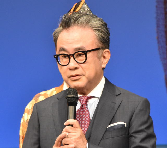 三谷幸喜氏、異例のフォトセッションに報道陣も驚き　ネタバレ回避のため即興演出＆即興芝居で場面を創作「本編にこのシーンはないです」