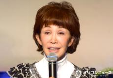 城田優、70歳迎えた母をきょうだいでお祝い “顔出し”集合ショット公開