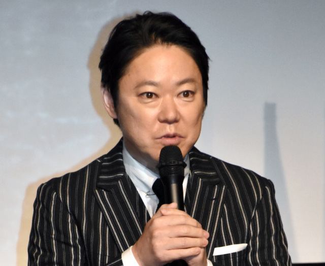 阿部サダヲ、“妻”とのラブラブ写真「遂に奥様との2ショットも解禁ですね！」