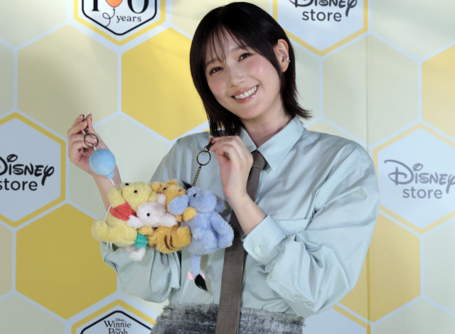 本田翼、“寝かしつけ役”はプーさん 100エーカーの森の仲間への愛さく裂
