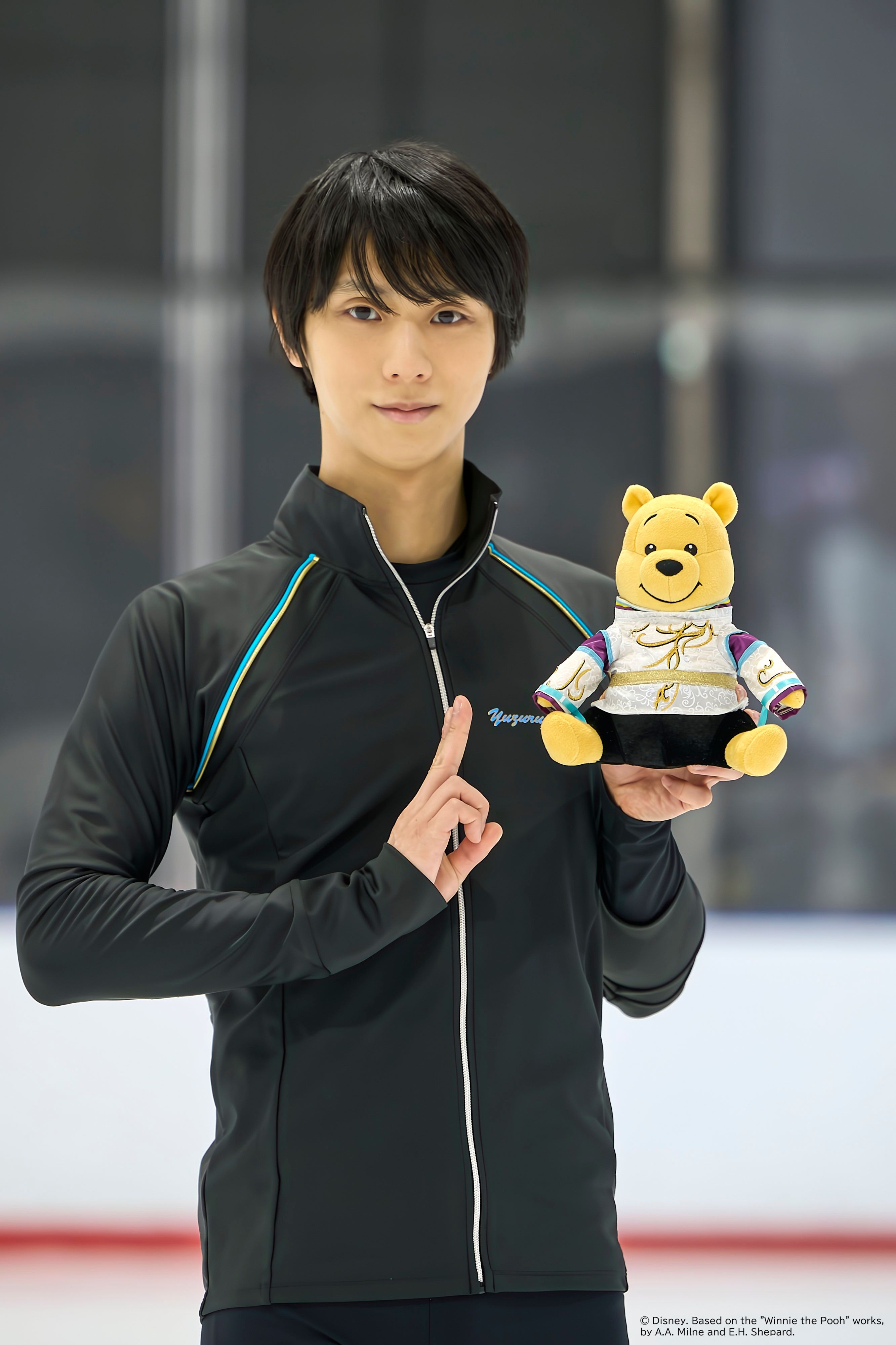 羽生結弦×くまのプーさん、本人コメント動画＆直筆コメント到着