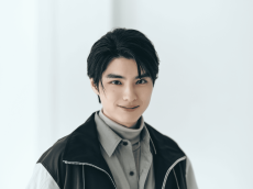 本田響矢、HAWKINS「スマートカジュアル」着用のビジュアル＆動画を