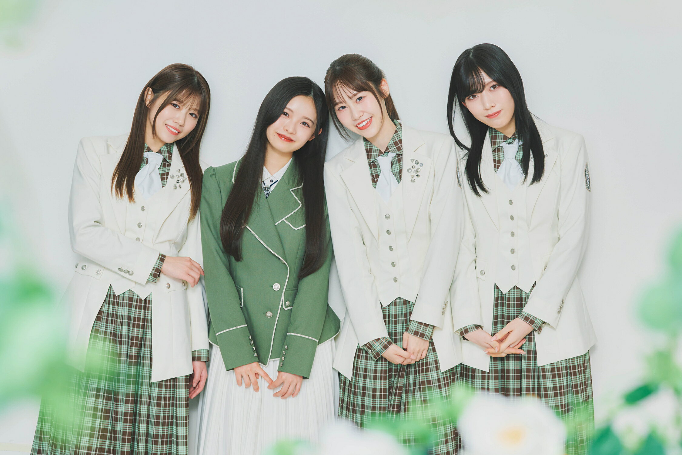 櫻坂46・武元唯衣×向井純葉×村山美羽×浅井恋乃未、笑顔あふれるクロス