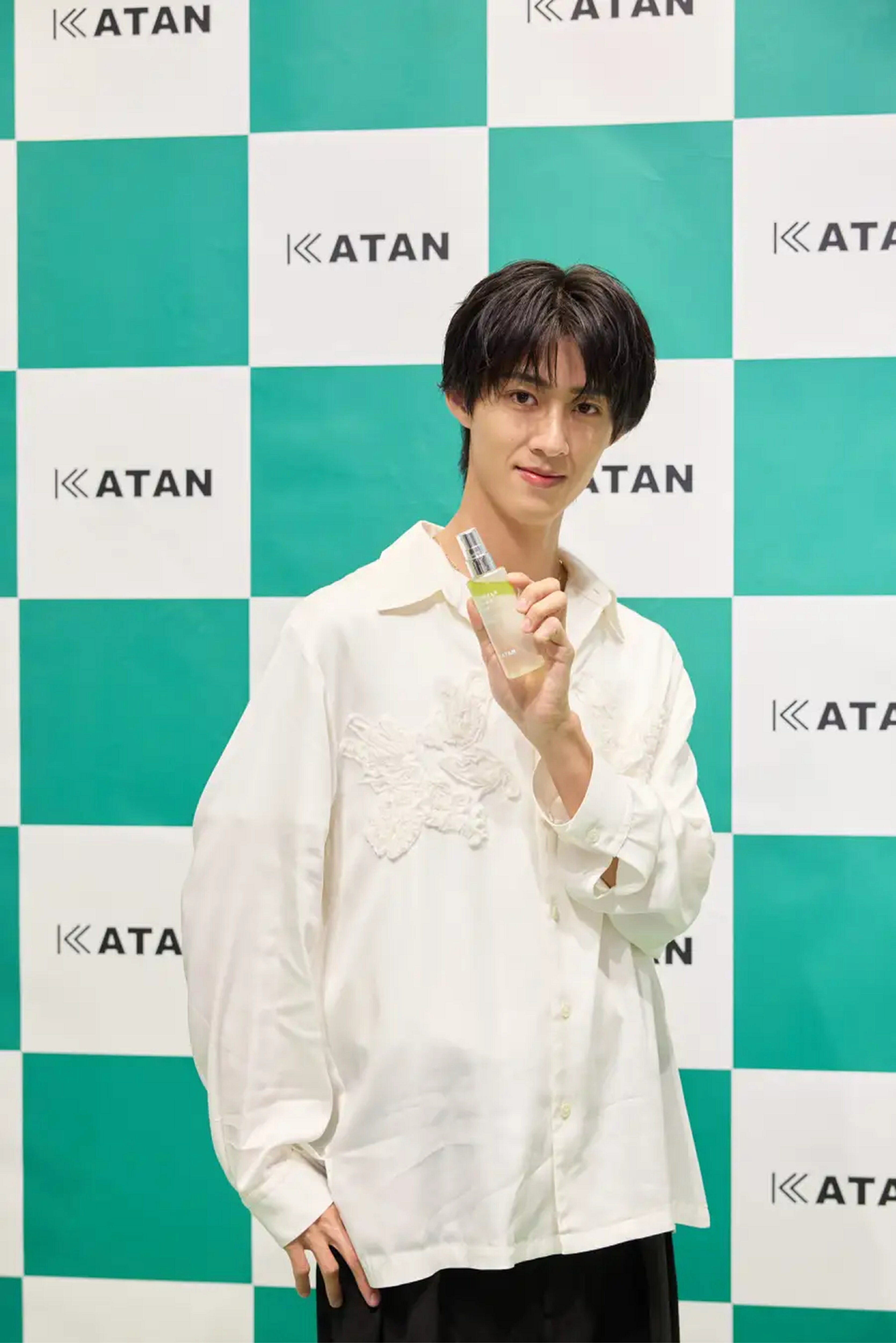 M!LK・曽野舜太「うれしすぎて“滅！”」スキンケアブランド「KATAN