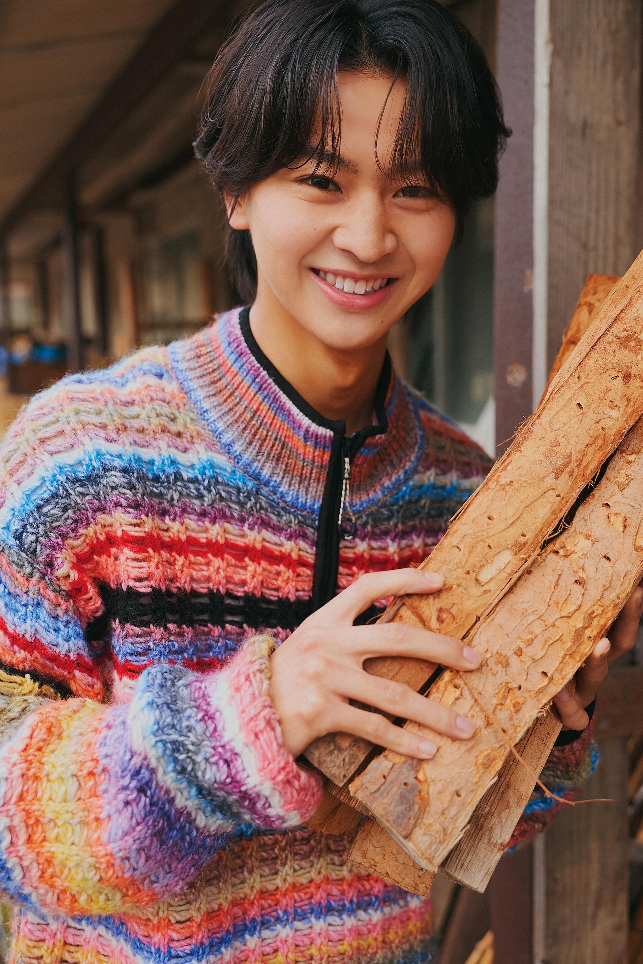 藤本洸大、21歳誕生日にファースト写真集発売！ 故郷での素顔＆“ふたり