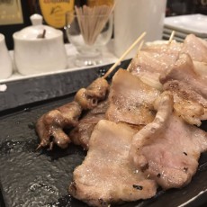 福岡の焼き鳥屋定番メニューが話題　「豚バラ」はド定番、おともは「キャベツ」