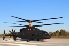 シコルスキーとボーイングが共同開発した次世代軍用ヘリコプター「SB＞1ディファイアント」を公開