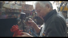 ソフビの巨匠とフォルクスワーゲンがコラボ 渾身のオリジナルソフビ