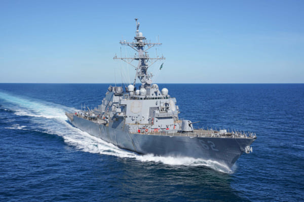 アメリカ海軍 1/200 DDG-62 フィッツジェラルド 完成品 伊豆沖で民間船と衝突し大破したアメリカ駆逐艦 修復を終え戦列復帰へ