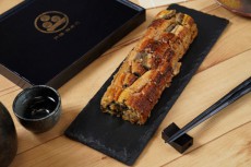 松屋ネット店で「鰻バーガー」限定販売　北九州「照寿司」とコラボ