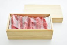 本物そっくりの「高級牛肉キャンディ」はすき焼き風味　桐箱orトレーで販売