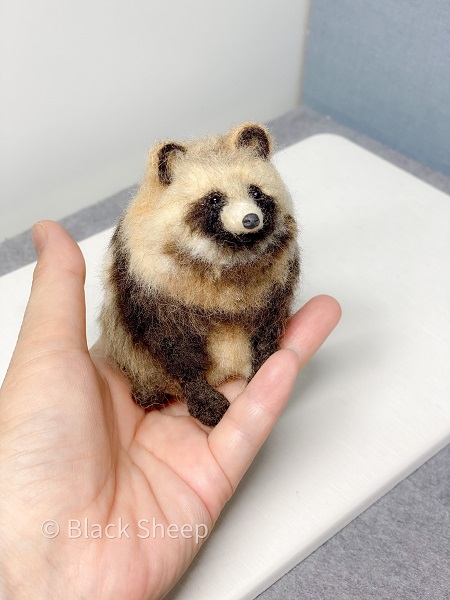 羊毛フェルト　エゾタヌキ 今にも動き出しそう……羊毛フェルトで作ったエゾタヌキが可愛い