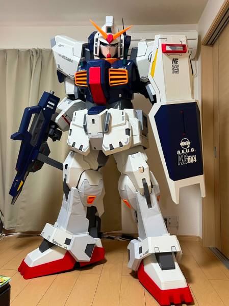 ガンダムMk-2のコスプレ 衣装の出来栄えに刻の涙があふれる｜Infoseek