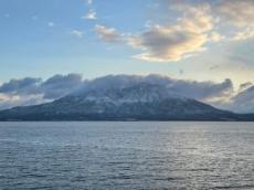 【それが鹿児島民】灰が降ってもなんとも思わないけど……少量でも雪が降ると異常にテンションが上がる！！