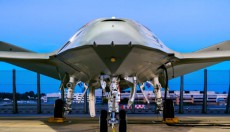 ボーイングがアメリカ海軍の無人空中給油機・MQ-25スティングレイの候補公開