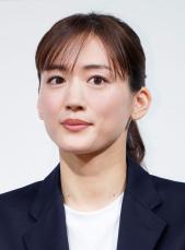 【交通安全運動】一日警察署長をやってほしい女性芸能人ランキング　3位天海祐希、2位綾瀬はるか…1位は？