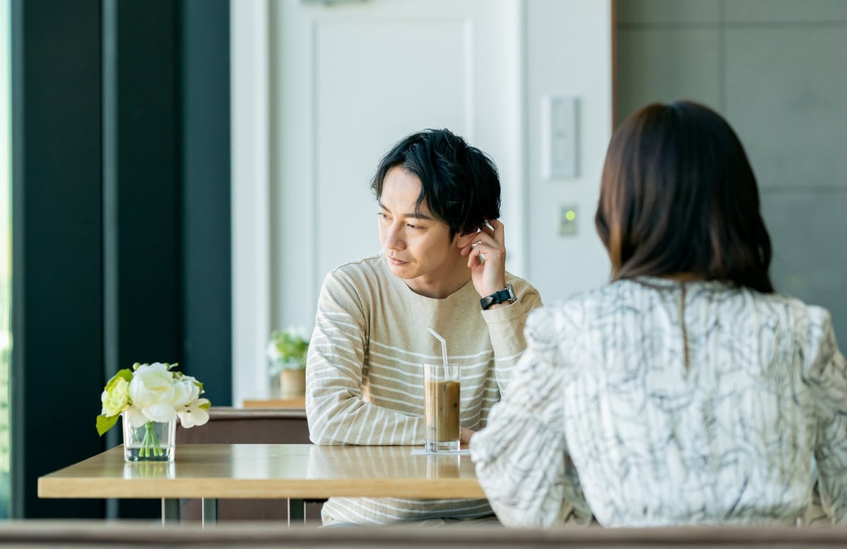 「妻への愛情がない」既婚男性たちが取った“復活”への行動…「スキンシップ」を超えたトップが生々しかった