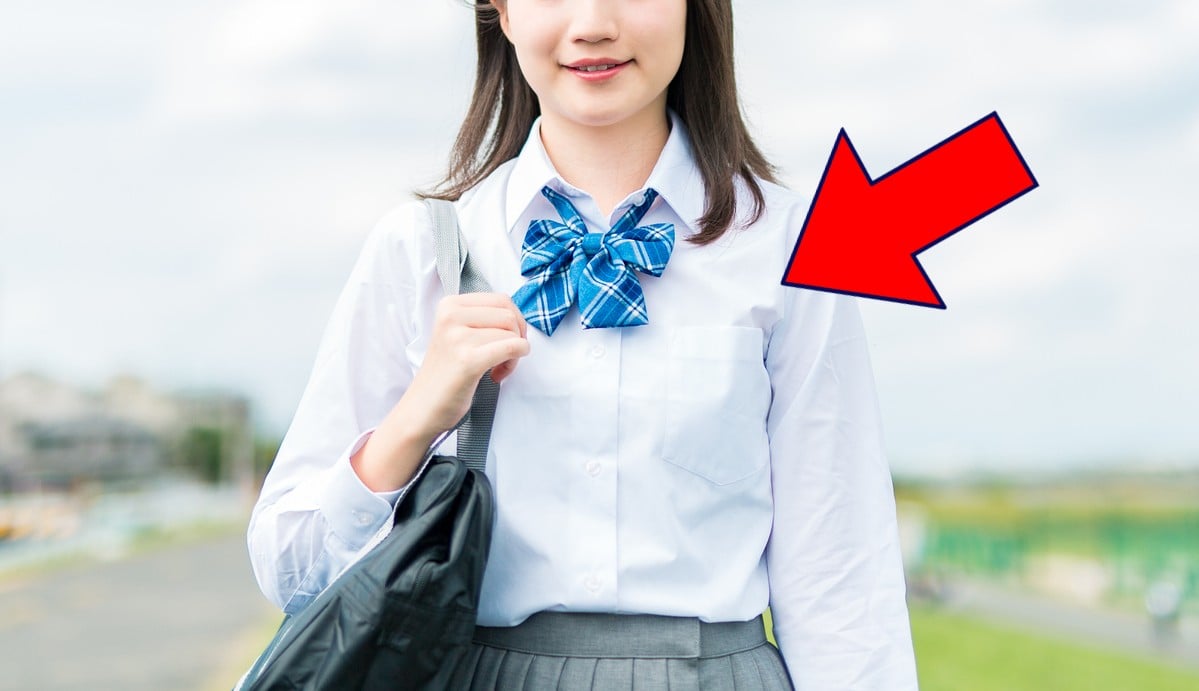 学生服の下に着る「シャツ」→西日本では「ワイシャツ」と呼ばない！？　SNS驚き「別の何かかと思ってた」