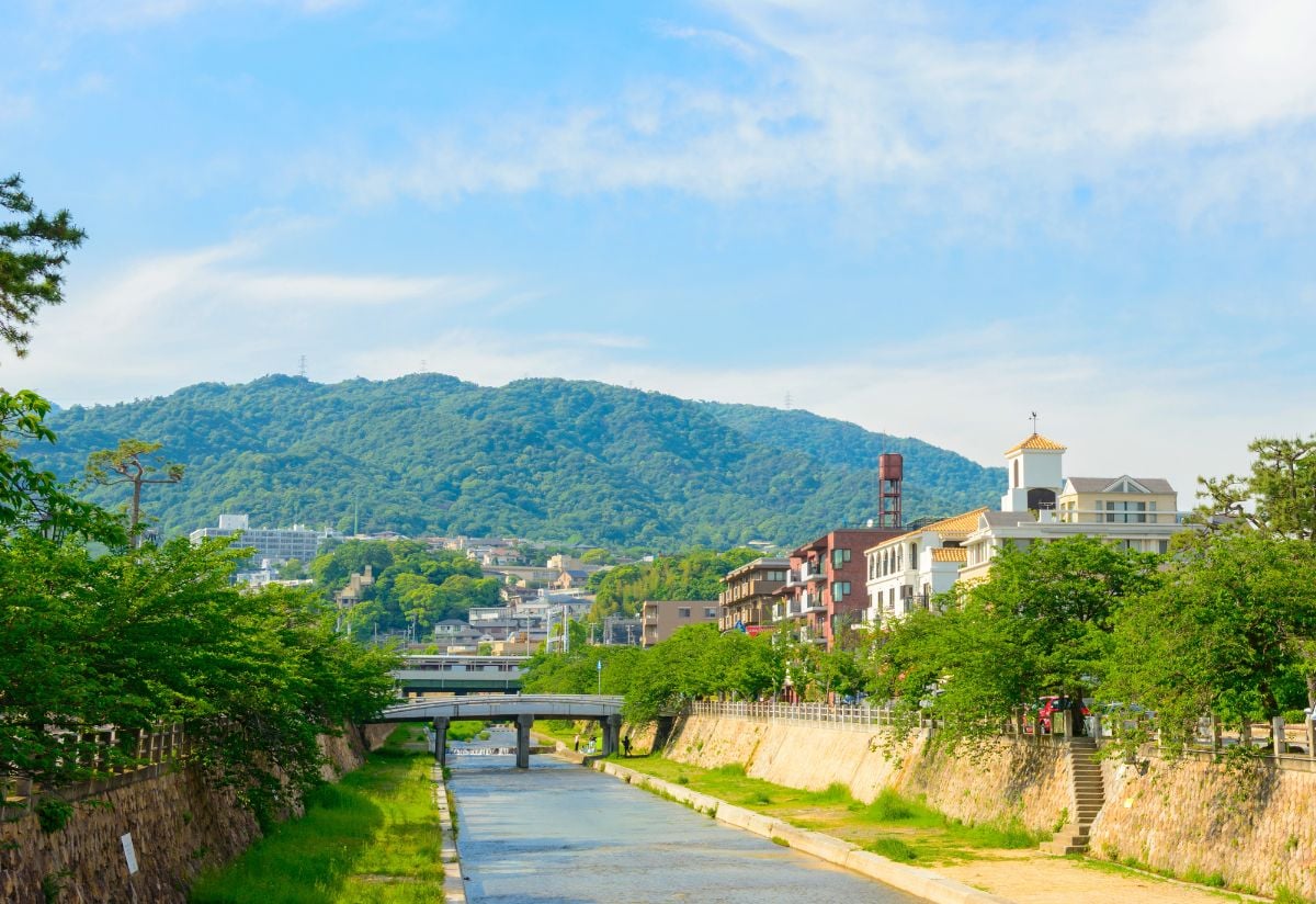 関西圏「住み続けたい自治体」ランキング発表！　2位「兵庫県芦屋市」を僅差で上回った1位は？