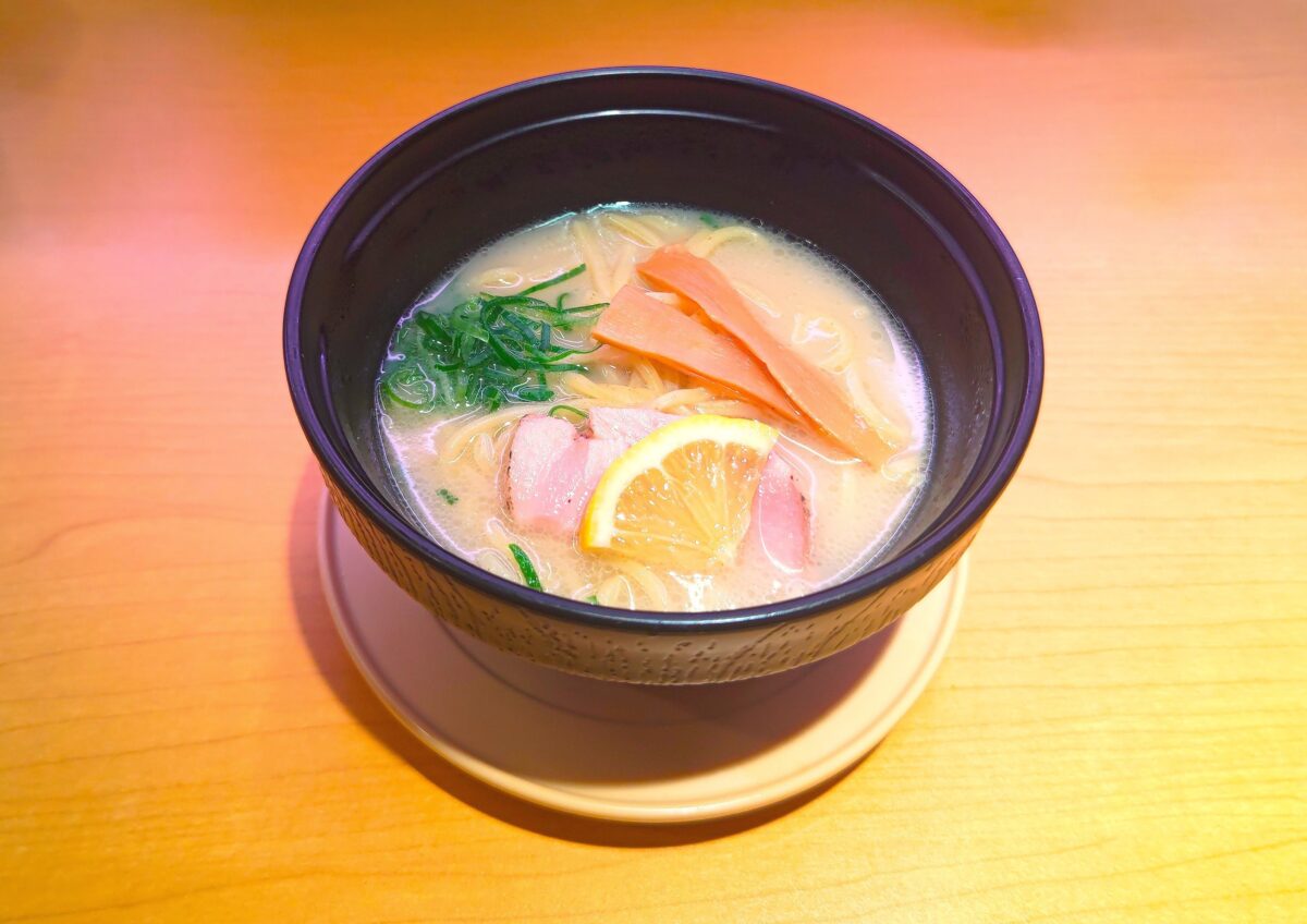 「スシロー」大阪の名店「鯛白湯らーめん〇de▽」、博多ラーメンの名店「博多一幸舎」監修のラーメン2種、発売