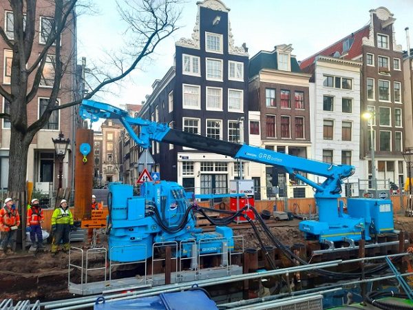 オランダの運河を高知の機械メーカーが改修　独自工法に驚きの声も
