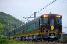 観光列車「はなあかり」先行公開　京都鉄道博物館で先着61人に