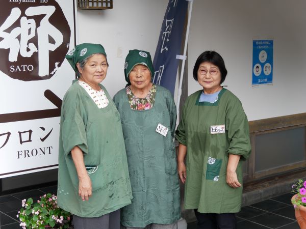 【極上の田舎】おもてなしと地域の食文化を継承する高知県津野町久保川地区　土佐の料理伝承人が名物「田舎ずし」作りを指南