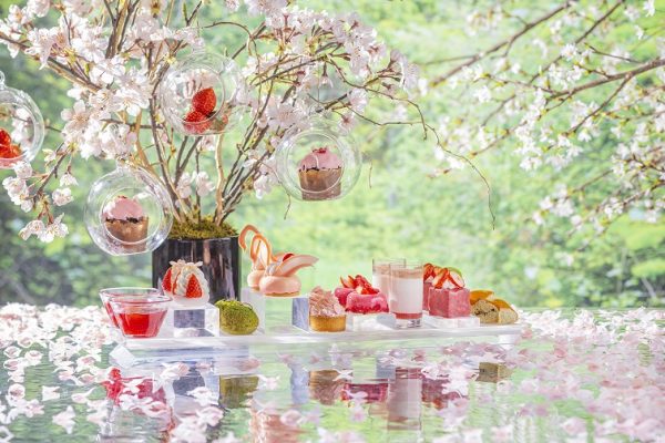 春の訪れを春の香りのスイーツで祝おう　桜の季節の期間限定アフタヌーンティー