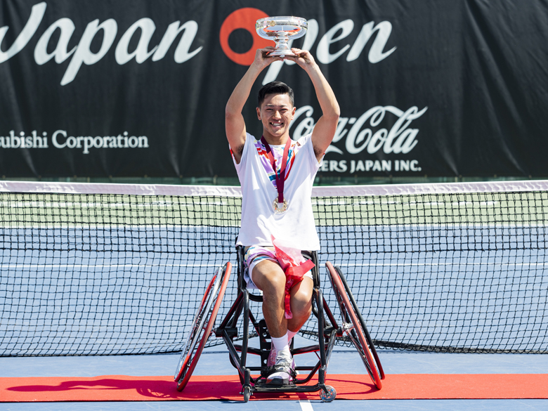 「自分の大会にできた」飯塚国際車いすテニスで小田凱人が初優勝！