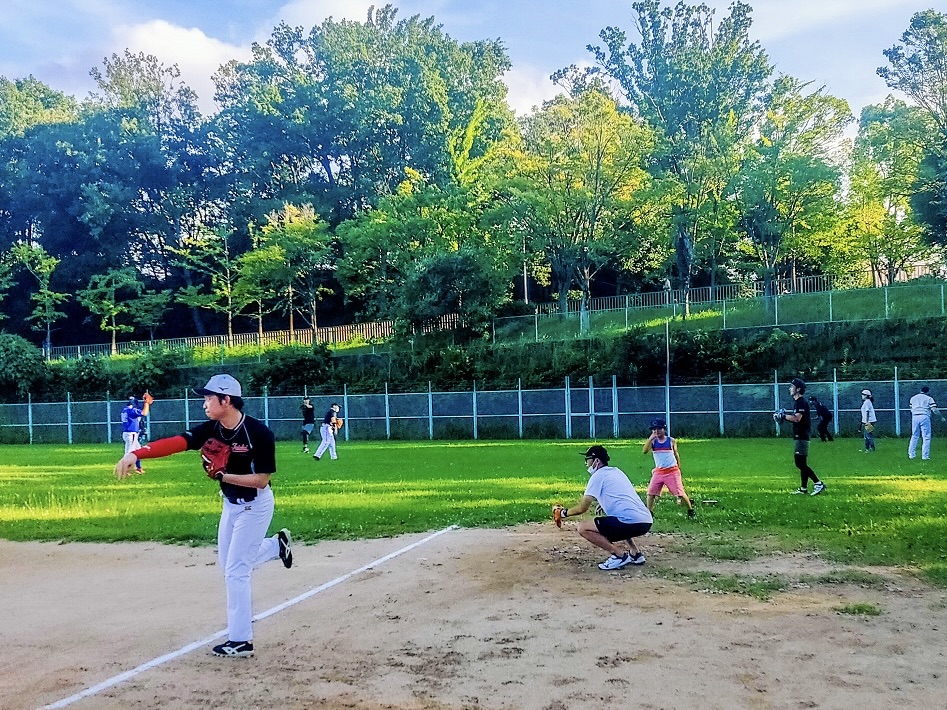 自由集合解散。大人の気軽な野球イベントが人気