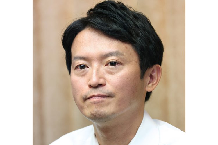 【まるで独裁者】兵庫県・斎藤元彦知事「どこでも仕事すべき」と論じるSNS投稿に映しだされていた「真っ白なGoogleカレンダー」