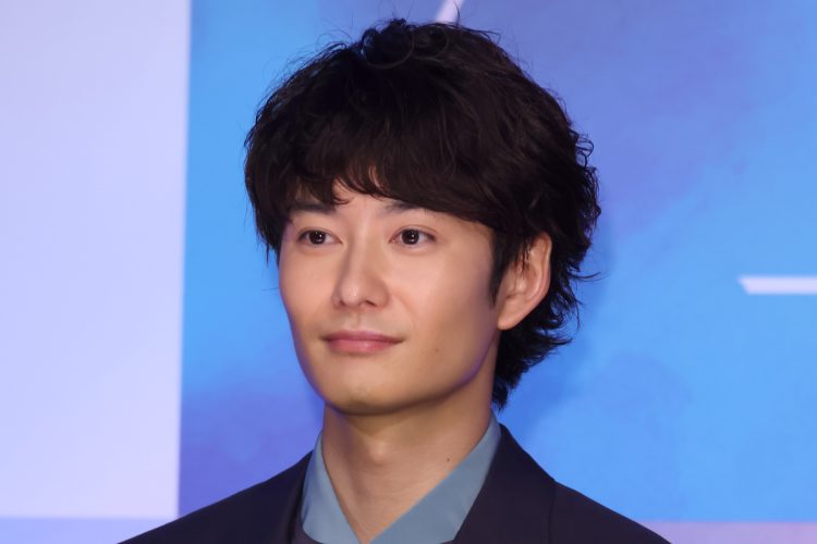 《『虎に翼』で航一さん役を好演》岡田将生のあふれる魅力　約20年で「選ばれる俳優」の筆頭へと飛躍