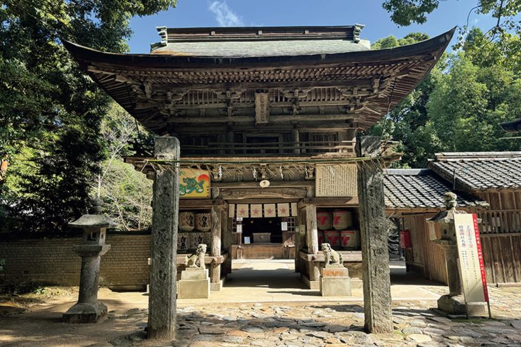 嵐ファンが集う全国の“嵐神社”を紹介　福岡の“三社巡り”はファンの定番、メンバーカラーを取り入れた御朱印を用意する神社も 