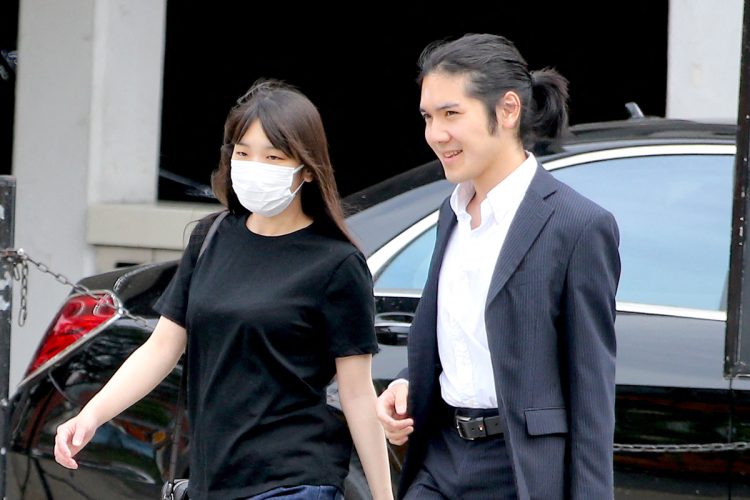 【独占】「眞子と呼んでください…」“NYの後見人”が明かす小室夫妻の肉声　海外生活の「悩み」を吐露、圭さんから届いた「外食は避けたい」のLINE