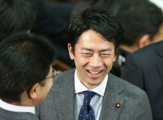 小泉国会改革が進まない理由は小泉進次郎