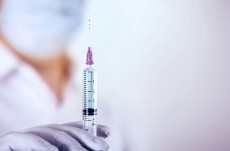 中国人が日本でワクチンを大量接種する訳