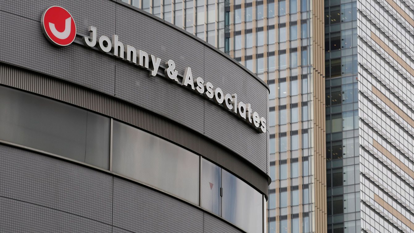 田原俊彦　ジャニーズ時代　個人会報　全１８冊 田原俊彦 ジャニーズ時代 個人会報 全18冊 - メルカリ