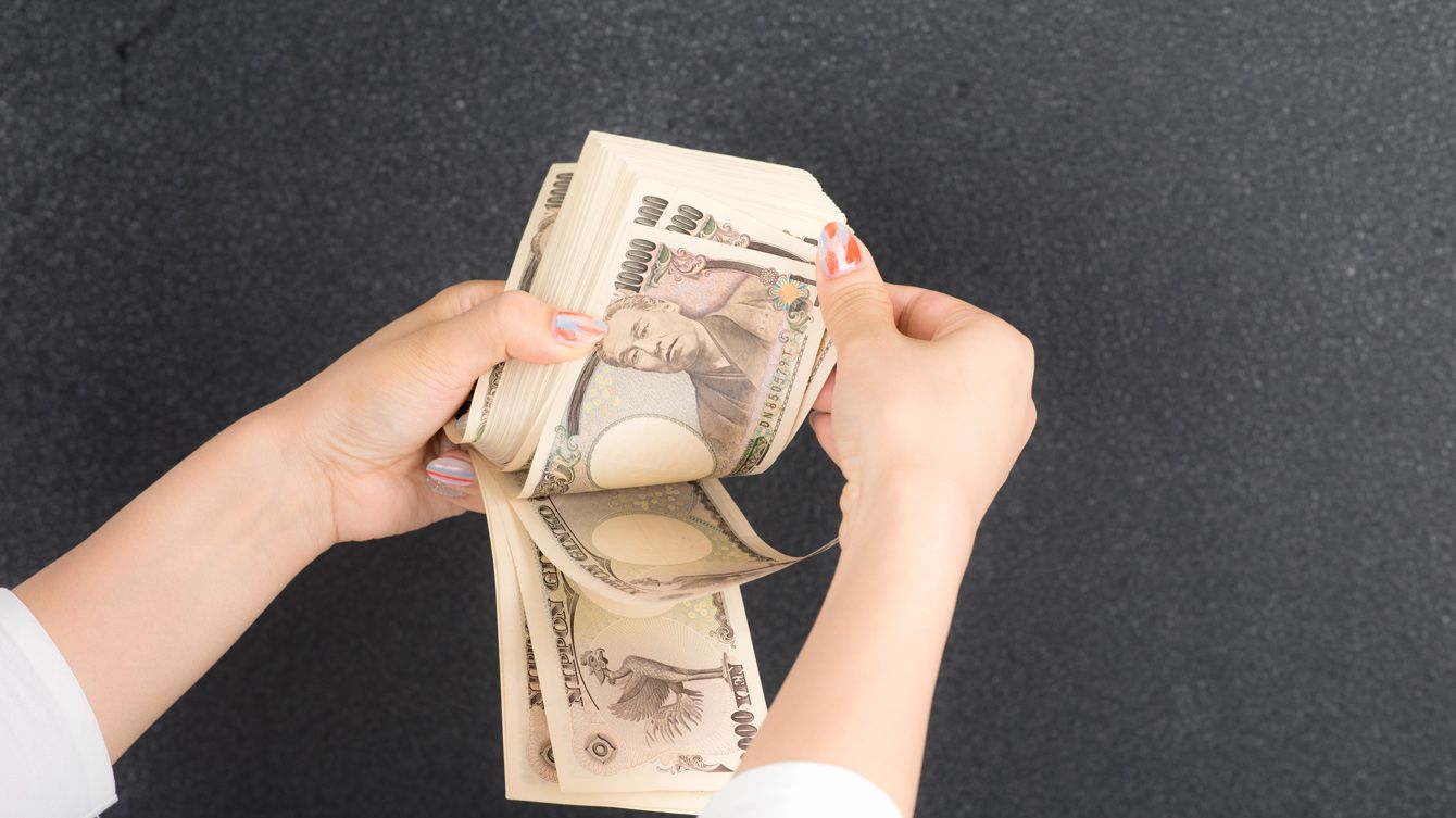 ｢今すぐ10万円損｣と｢50%の確率で損しないが､50%の確率で今すぐ20万円損｣どちらが賢い選択か