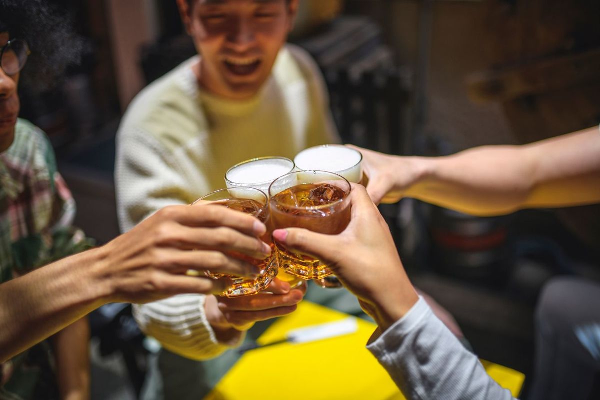 若者はお酒から離れたわけではない…日本の若者が｢チャミスルの午後ティー割りなら飲む｣というワケ