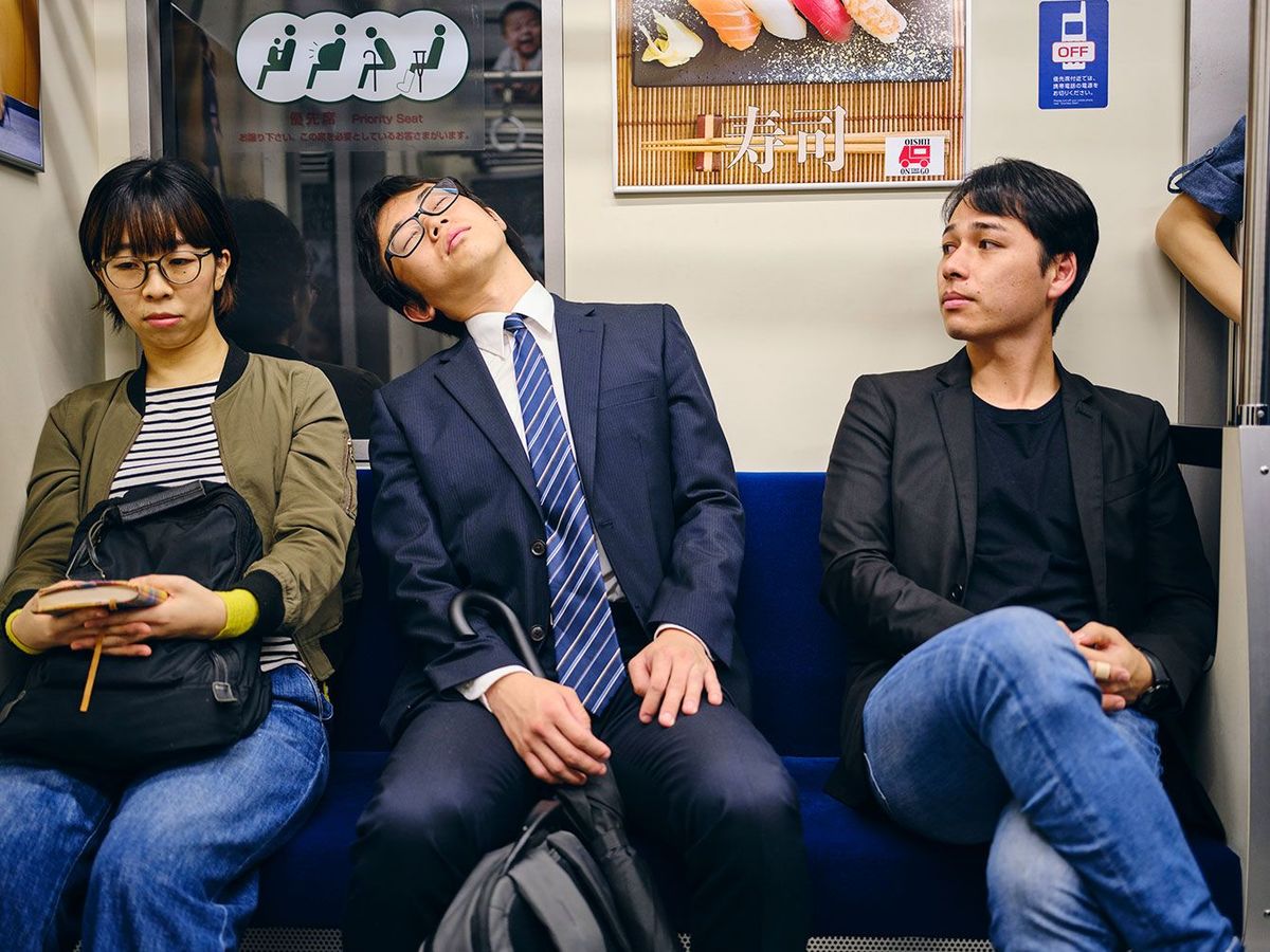 6時間睡眠を2週間続けると集中力は酩酊状態レベルに…｢電車で居眠りをする人は危険｣といえる理由
