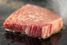 銀座のステーキ店は｢1人100万円以上｣に…世界の美食家がこぞって訪れる日本の超高級レストランの秘密