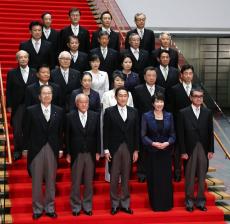 歴代総理より一流企業の総合職のほうが高学歴…日本の政治家が｢海外では考えられない低学歴｣になったワケ