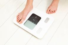 家にある体重計は捨てたほうがいい…｢体重と体脂肪に一喜一憂するダイエット｣が大間違いである理由