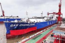 9．9万立方メートル、世界最大の積載容量のエタン運搬船が上海で引き渡し