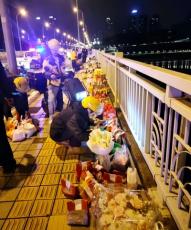 女性に計1000万円送った21歳男性が川に飛び込み死亡、中国で怒りの声