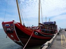 中国の古代船舶「福船」を模造した最大の船「福寧号」、マレーシア・マラッカで交流活動
