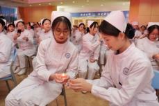 中国の登録看護師数が563万人に